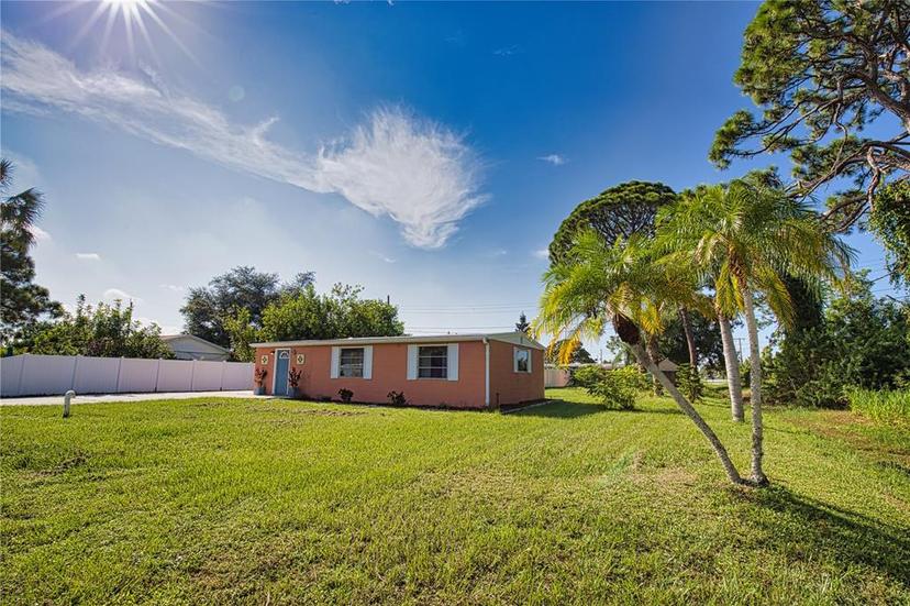 Picture of 1605 Phillip Place, Englewood FL 34223