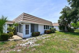 Picture of 2623 Riverbluff Parkway Unit 144, Sarasota, FL 34231