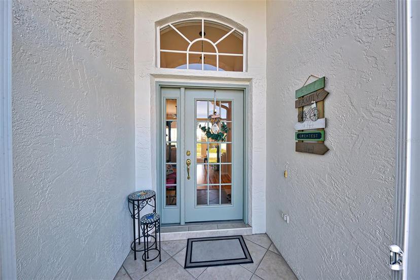 Picture of 816 Derbyshire Drive, Venice FL 34285