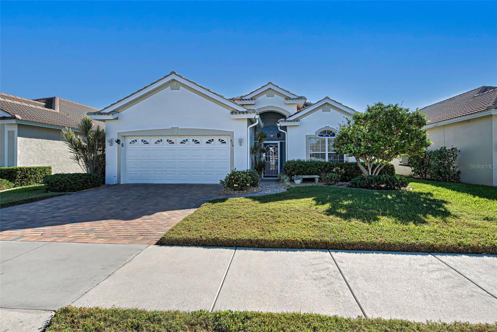 Picture of 816 Derbyshire Drive, Venice, FL 34285