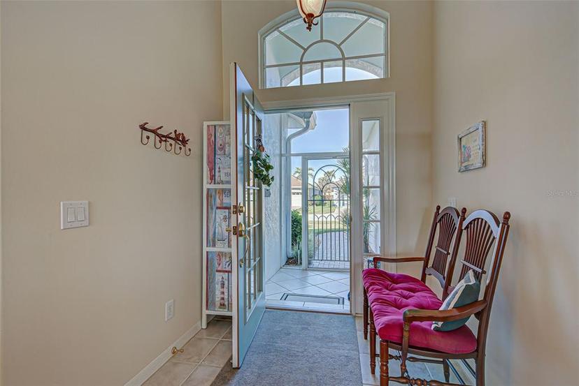 Picture of 816 Derbyshire Drive, Venice FL 34285