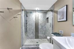 Picture of 900 Cove Cay Drive Unit 2B, Clearwater, FL 33760