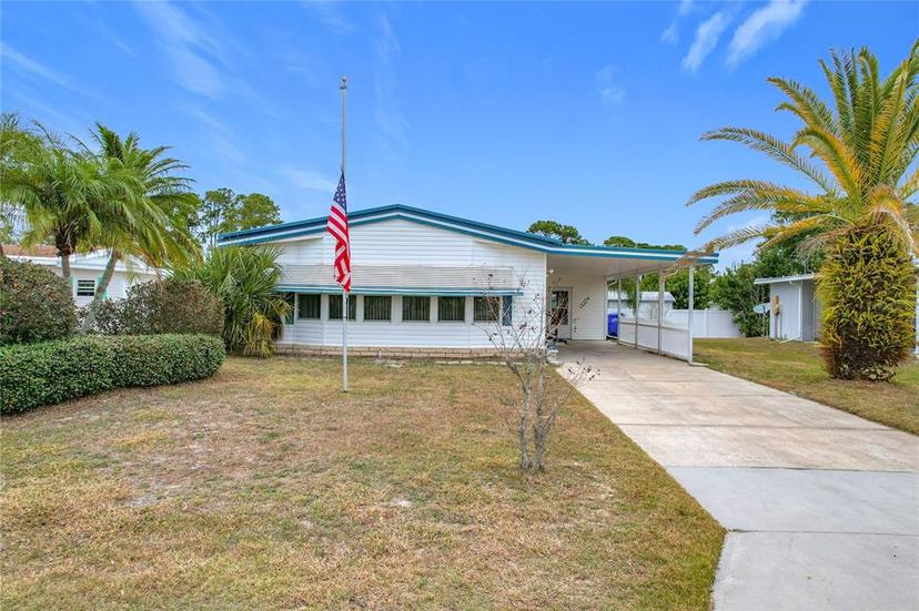 Picture of 1681 Nassau Circle, Tavares FL 32778