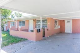 Picture of 6018 W Idlewild Avenue, Tampa, FL 33634