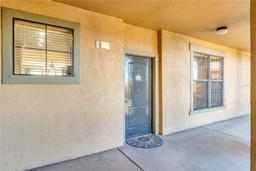 Picture of 904 Charo Parkway Unit 536, Davenport, FL 33897