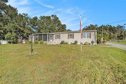 Picture of 5224 R M D Ave, Plant City, FL 33566