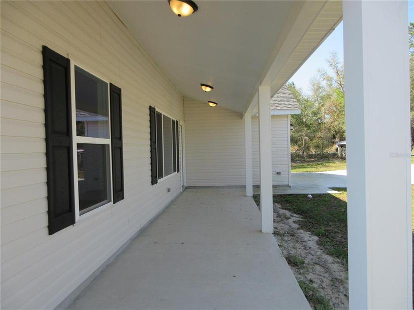 Picture of 13024 NE 6 Place, Silver Springs FL 34488