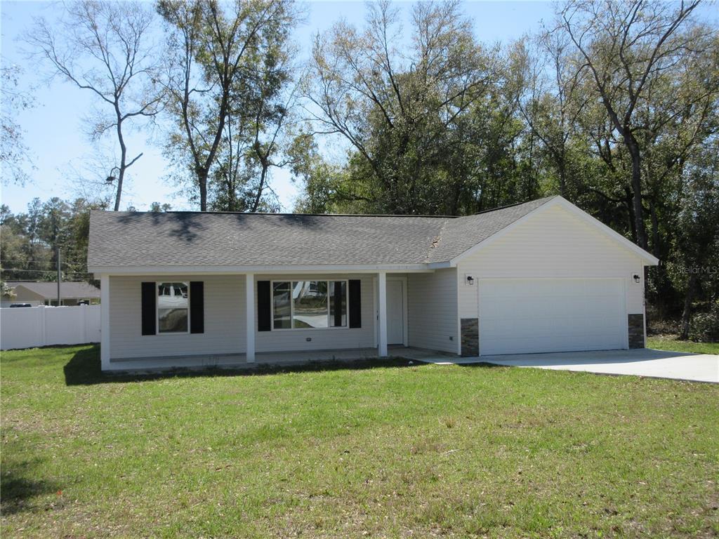 Picture of 13024 NE 6 Place, Silver Springs, FL 34488