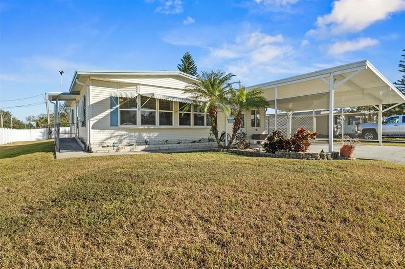 Picture of 1502 Blue Lake Drive, Lakeland FL 33801