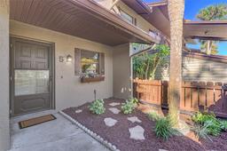 Picture of 927 Capri Isles Boulevard Unit 5, Venice, FL 34292