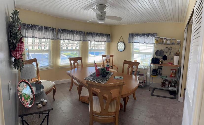 Picture of 3301 Alt 19 Unit 112, Dunedin FL 34698