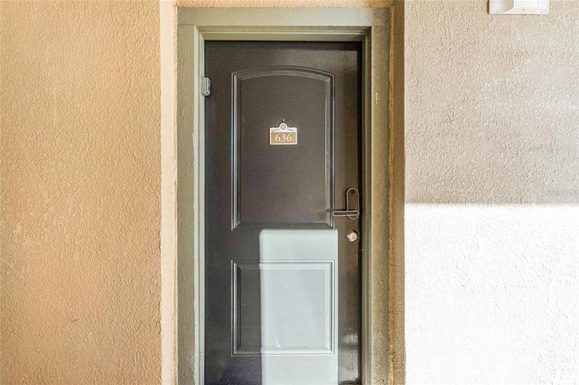 Picture of 902 Charo Parkway Unit 636, Davenport FL 33897