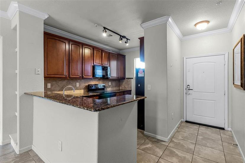 Picture of 902 Charo Parkway Unit 636, Davenport FL 33897