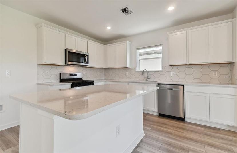 Picture of 9805 Crescent Moon Drive, Riverview FL 33578