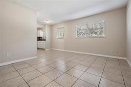 Picture of 3206 W Azeele Street Unit 100, Tampa, FL 33609