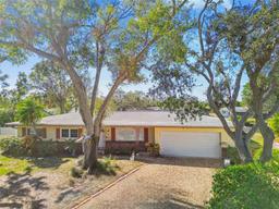 Picture of 4780 Butterfly Place Ne, St Petersburg, FL 33703