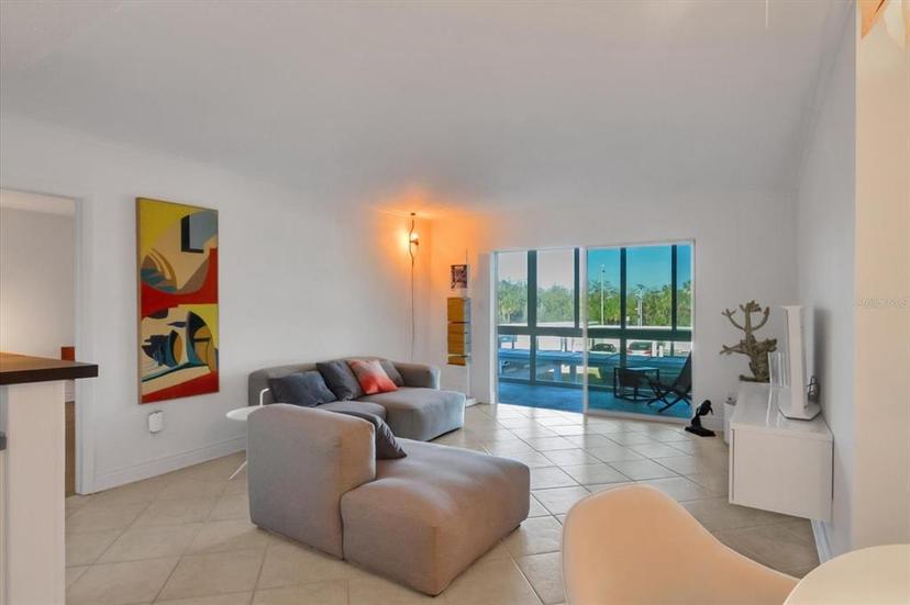 Picture of 2100 Benjamin Franklin Drive Unit 203F, Sarasota FL 34236