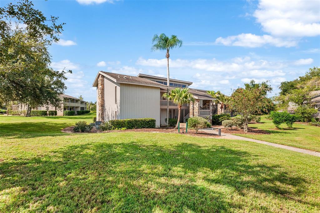 Picture of 2265 Burnway Road Unit 2265, Haines City, FL 33844