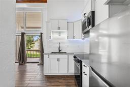 Picture of 2265 Burnway Road Unit 2265, Haines City, FL 33844
