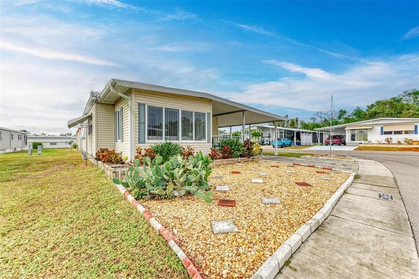 Picture of 5619 Bayshore Road Unit 365, Palmetto FL 34221