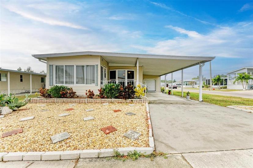 Picture of 5619 Bayshore Road Unit 365, Palmetto FL 34221