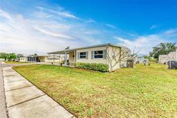 Picture of 5619 Bayshore Road Unit 365, Palmetto, FL 34221