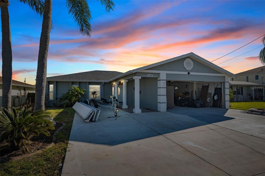 Picture of 13610 Evelane Drive, Hudson, FL 34667