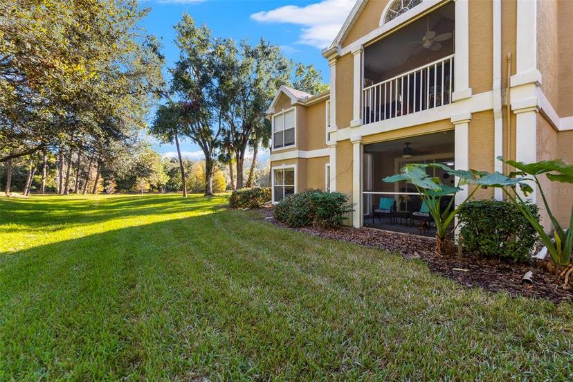 Picture of 9481 Highland Oak Drive Unit 512, Tampa FL 33647