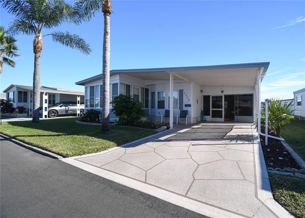 Picture of 2028 Oahu Drive, Holiday, FL 34691