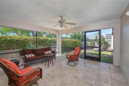 Picture of 639 110Th Avenue N, Naples, FL 34108