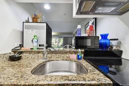Picture of 36750 Us Highway 19 N Unit 01104, Palm Harbor, FL 34684