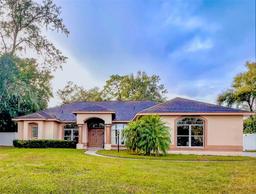 Picture of 906 Liveoak Leaf Court, Apopka, FL 32712