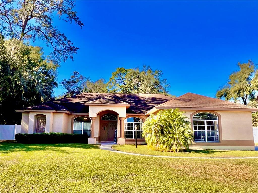 Picture of 906 Liveoak Leaf Court, Apopka, FL 32712