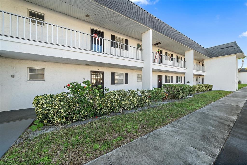 Picture of 102 47Th Avenue Drive W Unit 338, Bradenton, FL 34207