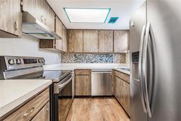 Picture of 10800 Us 19 N. Unit 230, Pinellas Park, FL 33782