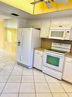 Picture of 1660 S Lake Avenue Unit 1, Clearwater, FL 33756