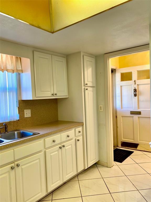 Picture of 1660 S Lake Avenue Unit 1, Clearwater FL 33756