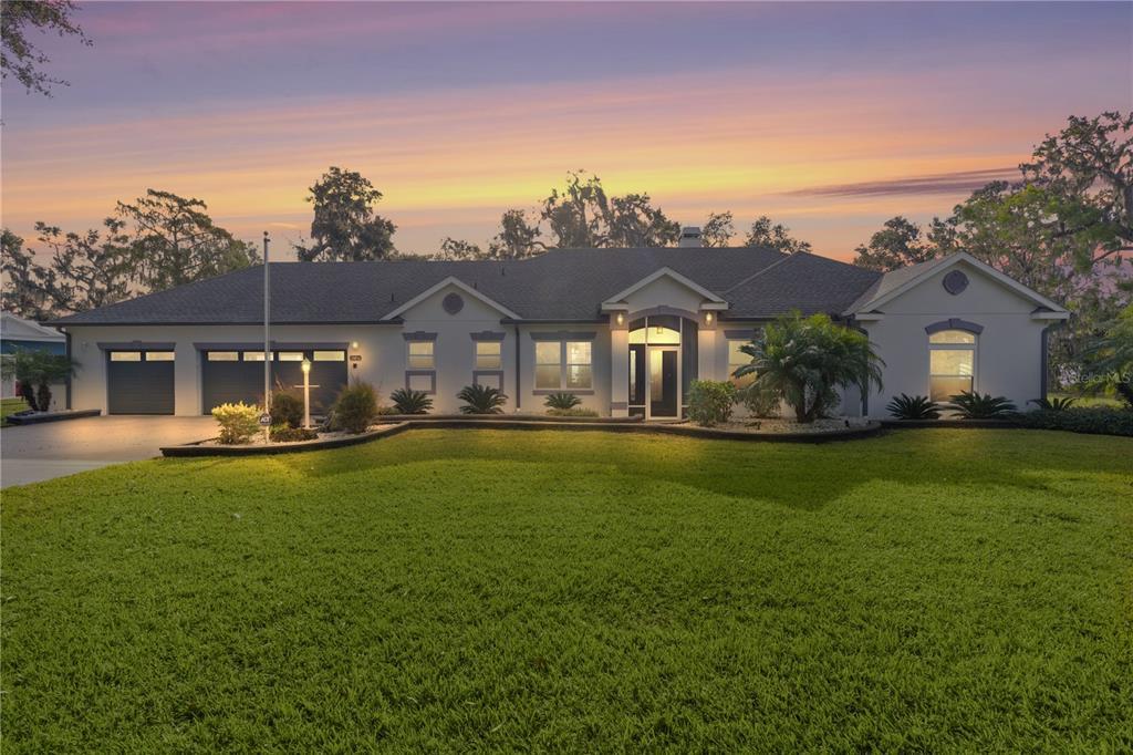 Picture of 35014 Shady Oaks Lane, Fruitland Park, FL 34731