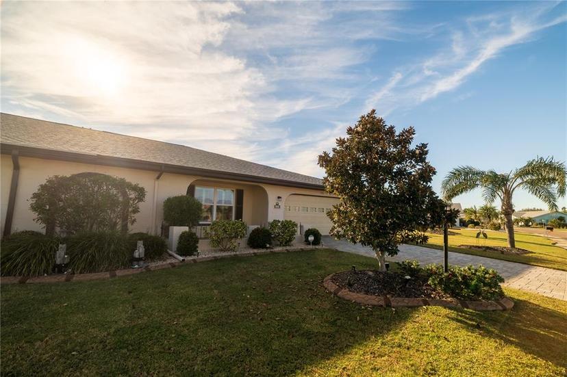 Picture of 1506 Bentwood Drive, Sun City Center FL 33573