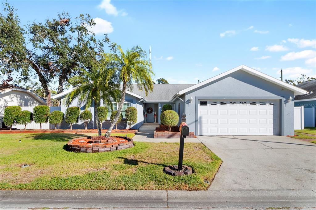 Picture of 8747 Glen Lakes Boulevard N, St Petersburg, FL 33702