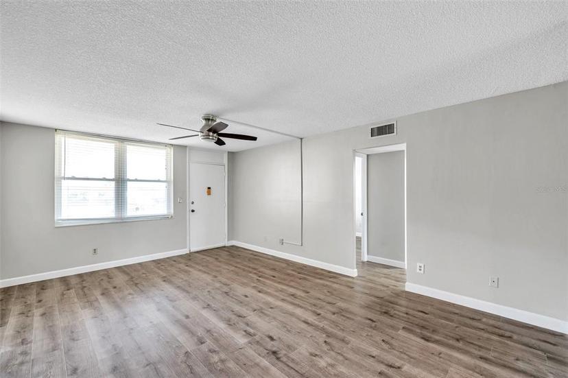 Picture of 4915 Bay Street Ne Unit 123, St Petersburg FL 33703