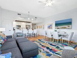 Picture of 800 N Tamiami Trail Unit 201, Sarasota, FL 34236
