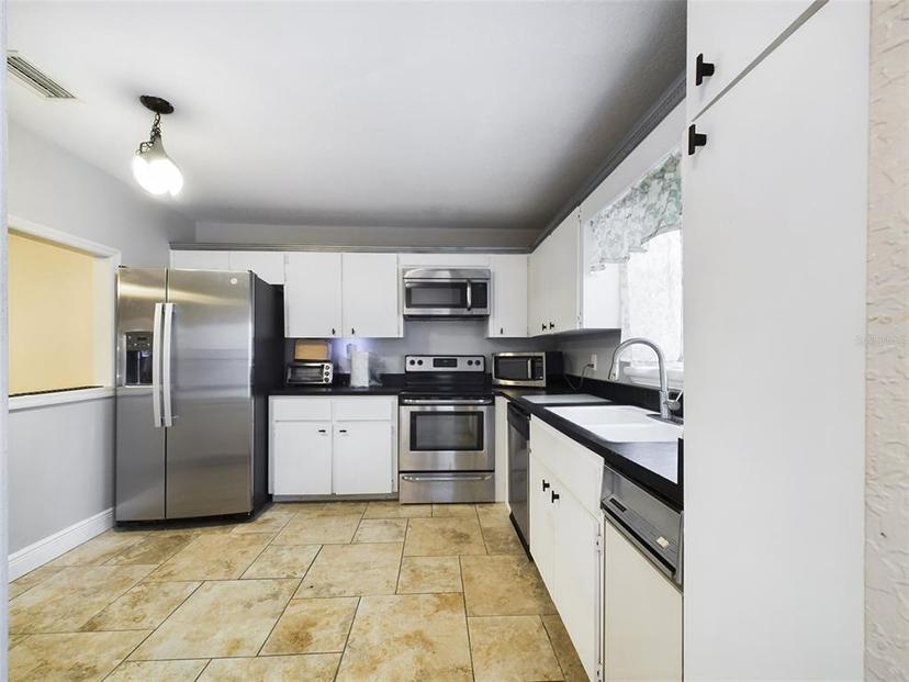 Picture of 1640 NE 40Th Avenue Unit 107, Ocala FL 34470