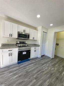 Picture of 1302 E Annie Street, Tampa, FL 33612