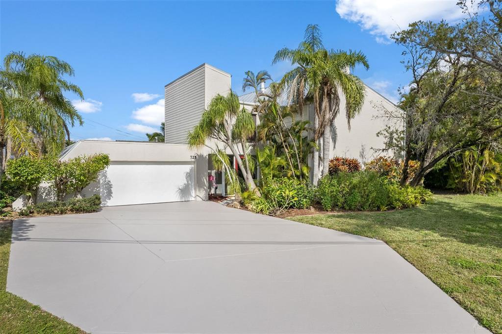Picture of 725 El Dorado Parkway W, Cape Coral, FL 33914