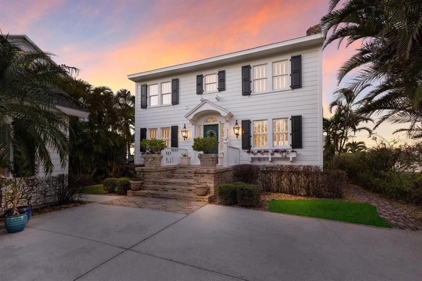 Picture of 4110 Riverview Boulevard, Bradenton FL 34209