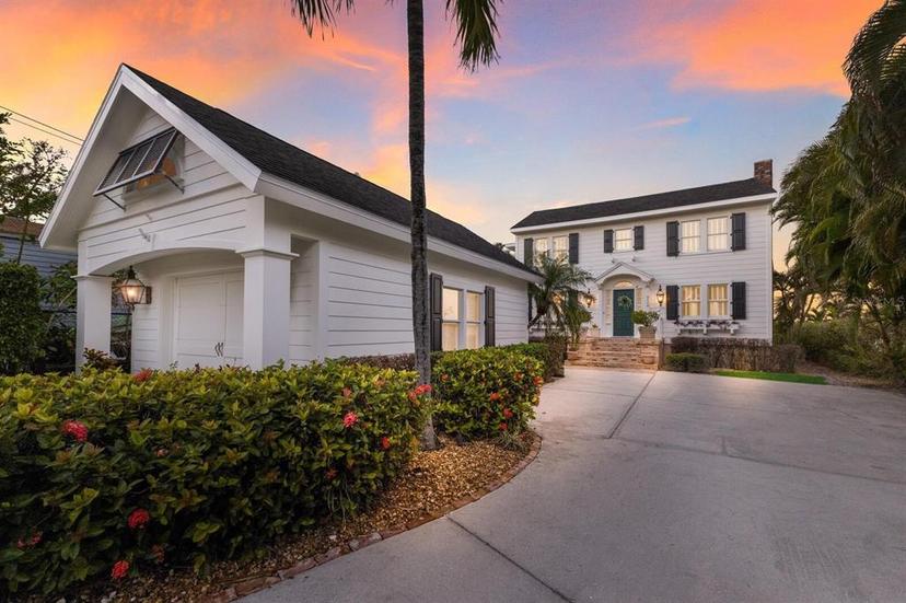 Picture of 4110 Riverview Boulevard, Bradenton FL 34209