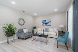 Picture of 991 S Delaware Avenue, Deland, FL 32720