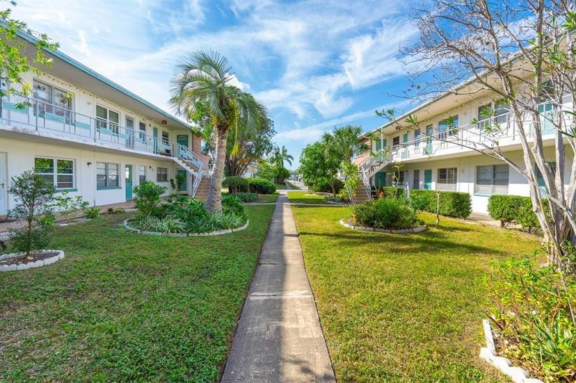 Picture of 5825 18Th Street N Unit 1, St Petersburg FL 33714
