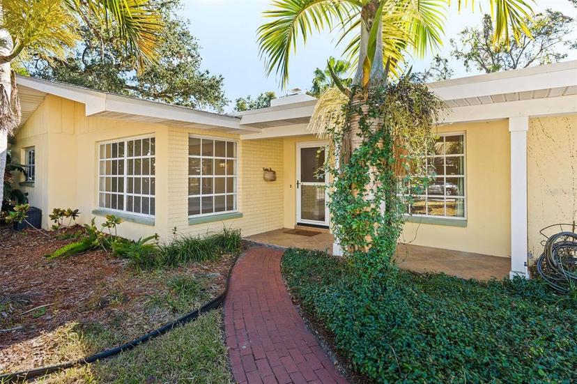 Picture of 1901 Oakdale Lane S, Clearwater FL 33764